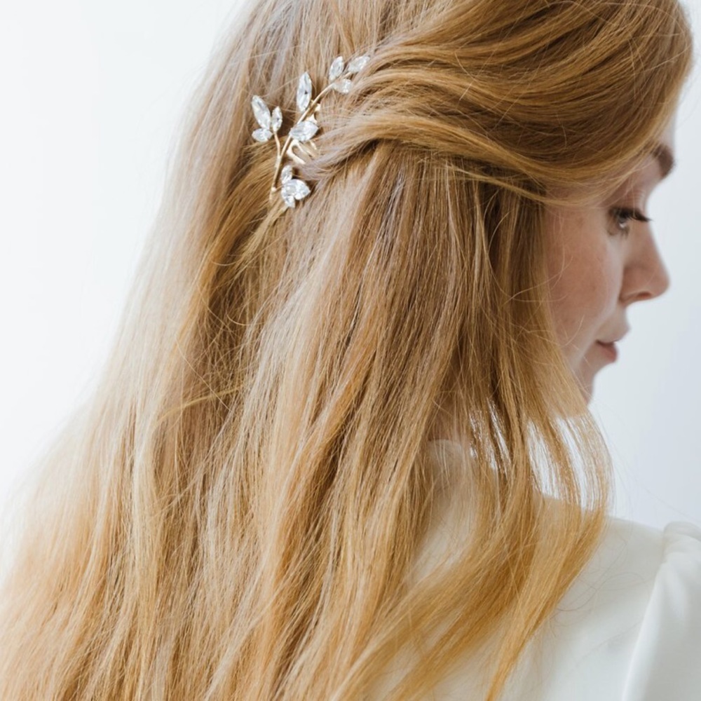 Rinestone Leaf Spray Comb